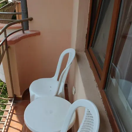 招待所 Kostovi 3*