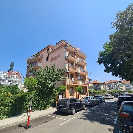 Pensionat Kostovi 3*